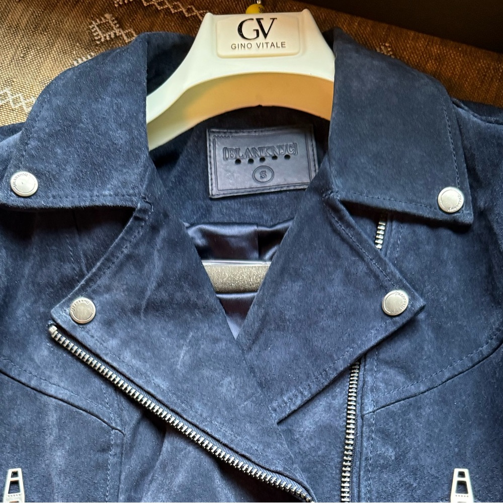 Blank NYC Sz 2 Beautiful Women's Blue Suede Biker Jacket Lots of Zippers (0731) - Picture 6 of 12